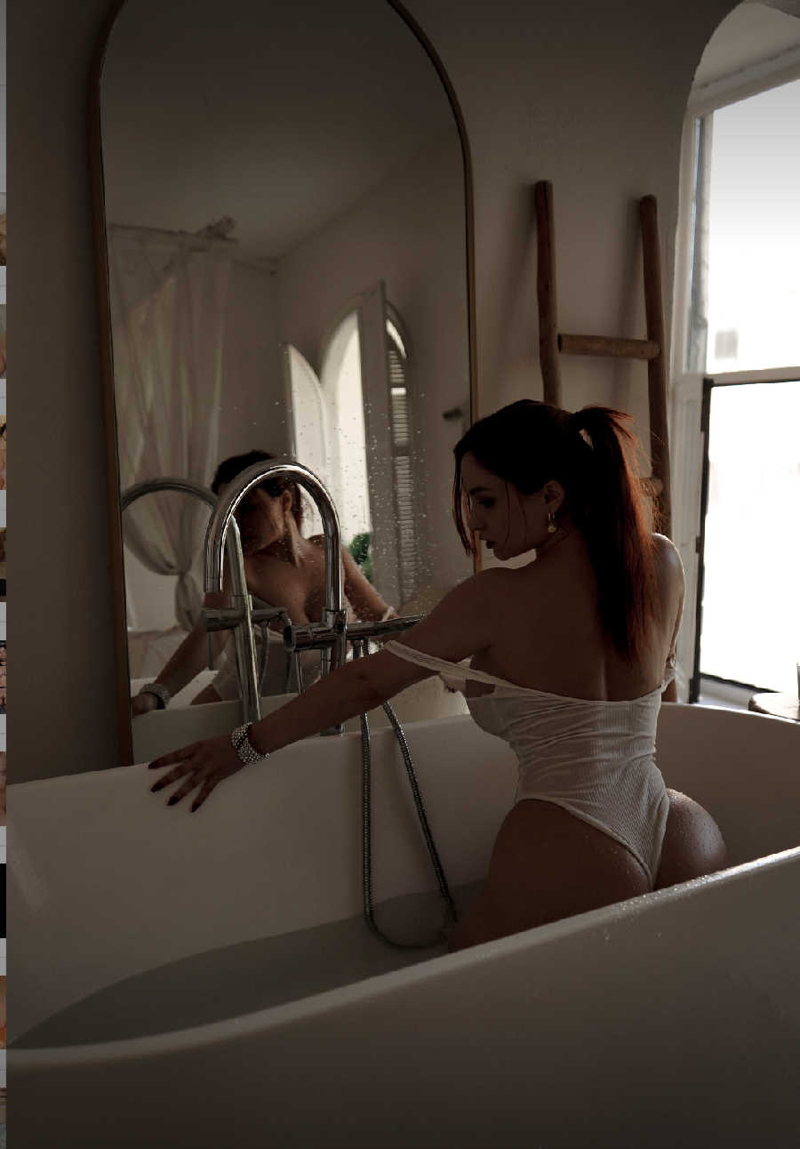 A playful frame from Miranda Faith nude — online in Khartoum