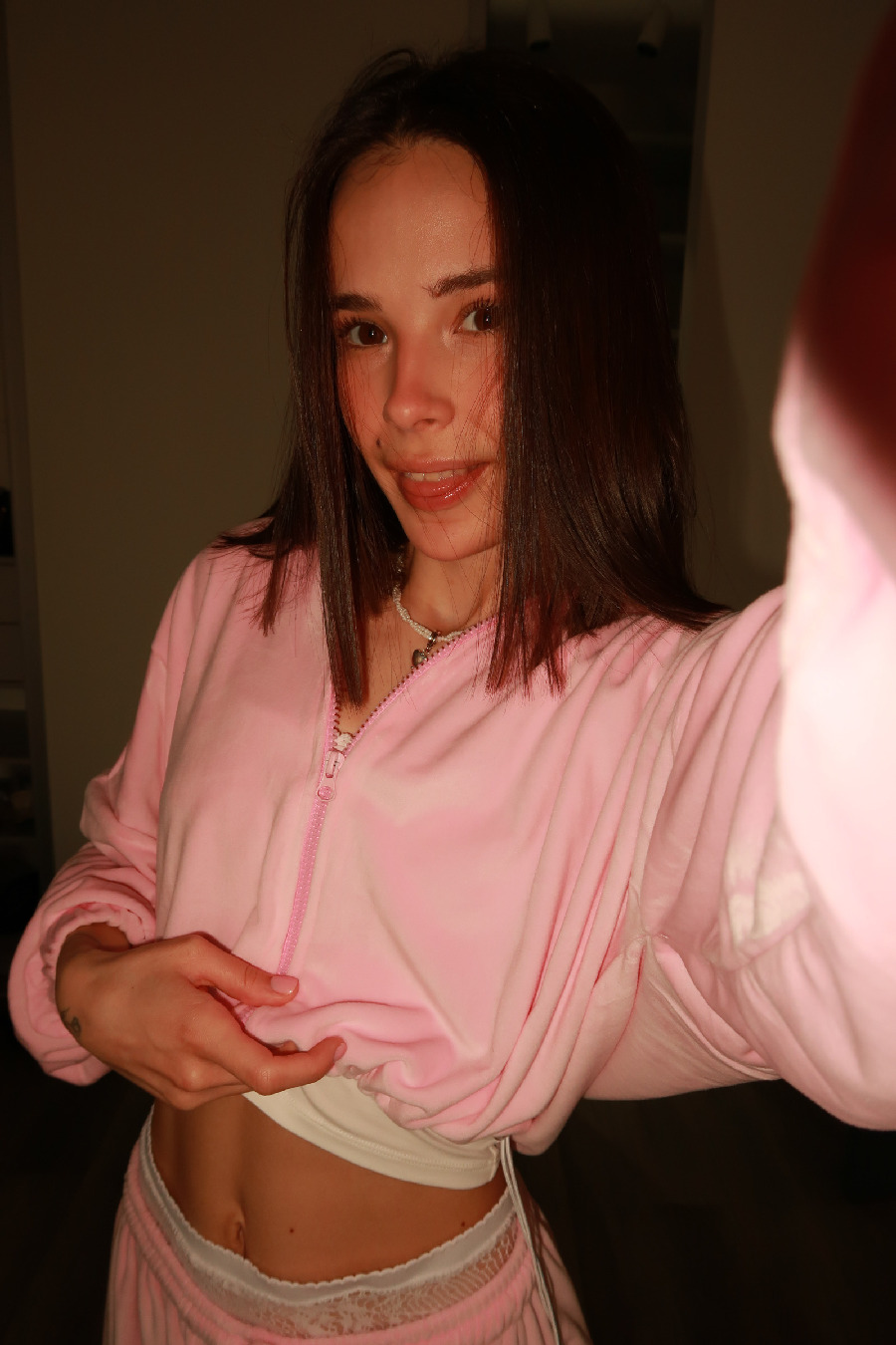 Tina brings the glow — live moments in Khartoum